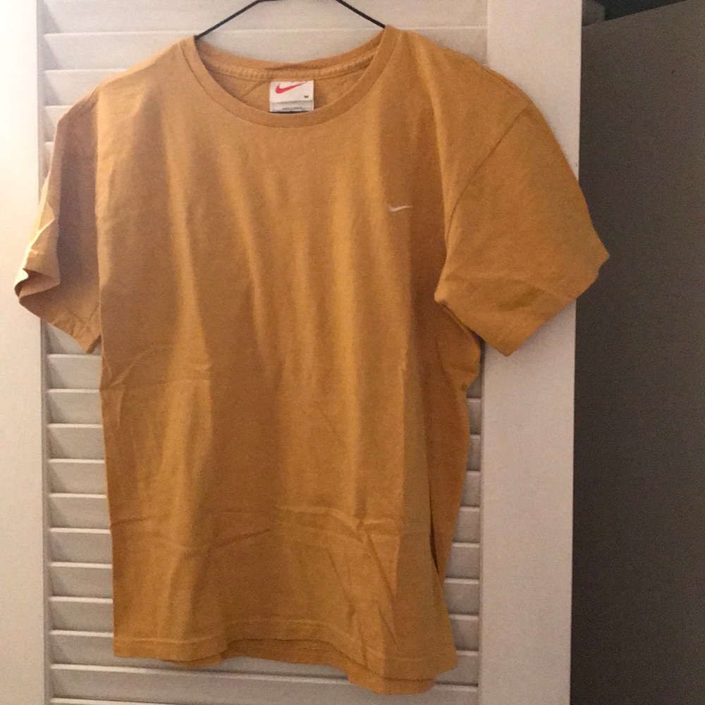 Tee shirt